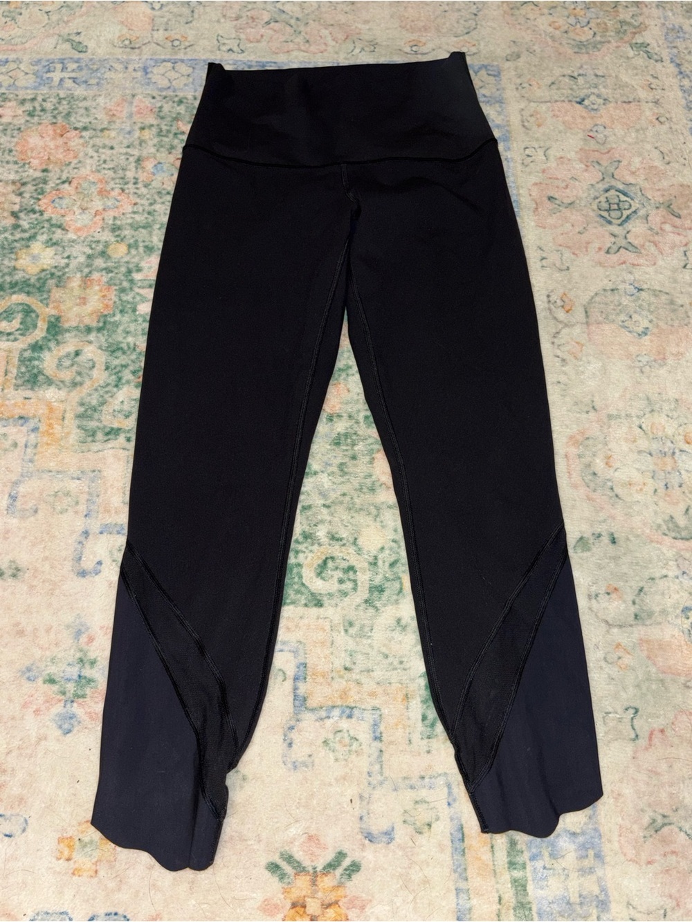 Black mesh capri Lululemon look alike leggings